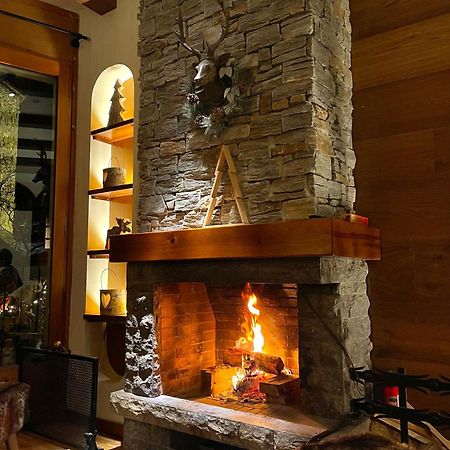 Casa Matilda - Apartamento Con Chimenea, Vistas, Rustico-Elegante En El Centro Sant Joan de les Abadesses Εξωτερικό φωτογραφία